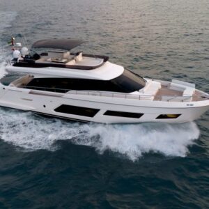 Ferretti 670